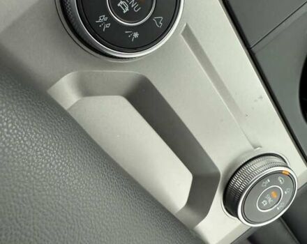 Черный Фольксваген Туарег, объемом двигателя 3 л и пробегом 101 тыс. км за 49200 $, фото 41 на Automoto.ua