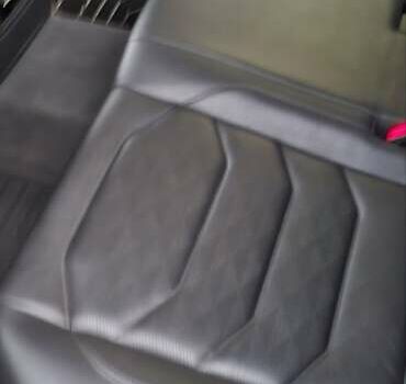 Фольксваген Туарег 2020 у Ахтырке на Automoto.ua Чорний Фольксваген Туарег, об'ємом двигуна 2.97 л та пробігом 150 тис. км за 52700 $, фото 44 на Automoto.ua