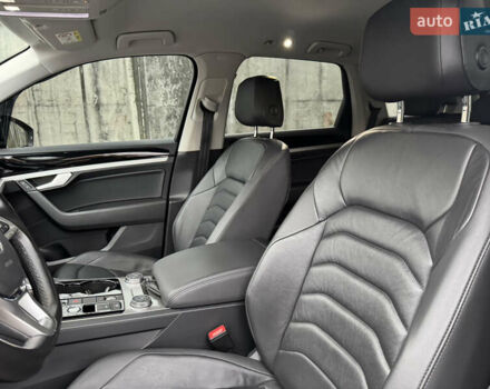 Чорний Фольксваген Туарег, об'ємом двигуна 2.97 л та пробігом 155 тис. км за 42900 $, фото 31 на Automoto.ua