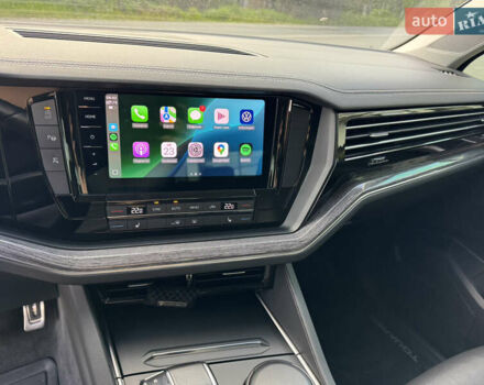 Черный Фольксваген Туарег, объемом двигателя 3 л и пробегом 137 тыс. км за 47200 $, фото 28 на Automoto.ua