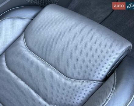 Черный Фольксваген Туарег, объемом двигателя 2.97 л и пробегом 79 тыс. км за 59400 $, фото 44 на Automoto.ua