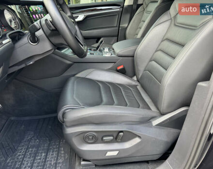 Черный Фольксваген Туарег, объемом двигателя 3 л и пробегом 137 тыс. км за 47200 $, фото 23 на Automoto.ua