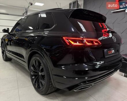 Чорний Фольксваген Туарег, об'ємом двигуна 3.96 л та пробігом 138 тис. км за 64500 $, фото 25 на Automoto.ua