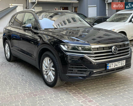 Черный Фольксваген Туарег, объемом двигателя 3 л и пробегом 80 тыс. км за 50000 $, фото 2 на Automoto.ua