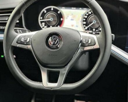 Черный Фольксваген Туарег, объемом двигателя 3 л и пробегом 94 тыс. км за 52000 $, фото 7 на Automoto.ua