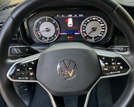 Черный Фольксваген Туарег, объемом двигателя 2.97 л и пробегом 49 тыс. км за 49800 $, фото 5 на Automoto.ua