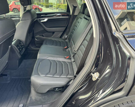 Черный Фольксваген Туарег, объемом двигателя 3 л и пробегом 137 тыс. км за 47200 $, фото 32 на Automoto.ua