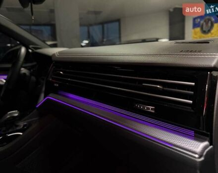 Чорний Фольксваген Туарег, об'ємом двигуна 3.96 л та пробігом 138 тис. км за 64500 $, фото 60 на Automoto.ua