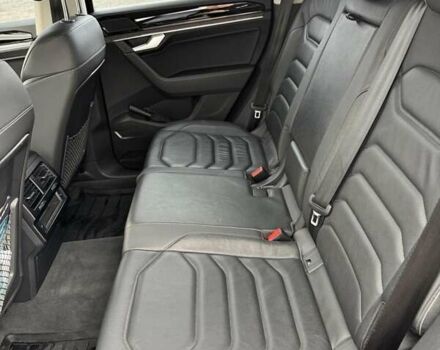 Черный Фольксваген Туарег, объемом двигателя 3 л и пробегом 193 тыс. км за 38500 $, фото 11 на Automoto.ua