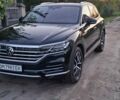 Фольксваген Туарег 2020 у Ахтырке на Automoto.ua Чорний Фольксваген Туарег, об'ємом двигуна 2.97 л та пробігом 150 тис. км за 52700 $, фото 30 на Automoto.ua