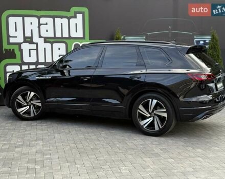 Черный Фольксваген Туарег, объемом двигателя 2.97 л и пробегом 138 тыс. км за 56800 $, фото 24 на Automoto.ua