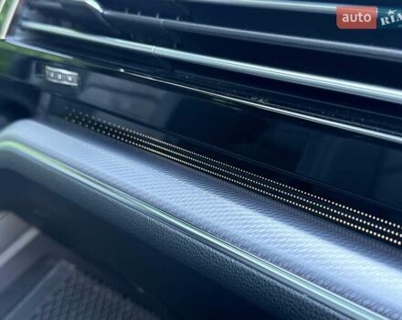 Черный Фольксваген Туарег, объемом двигателя 2.97 л и пробегом 79 тыс. км за 59400 $, фото 46 на Automoto.ua