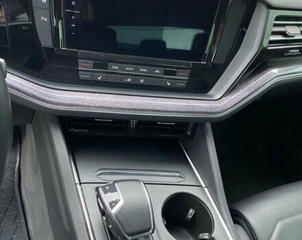 Черный Фольксваген Туарег, объемом двигателя 2.99 л и пробегом 180 тыс. км за 31700 $, фото 19 на Automoto.ua