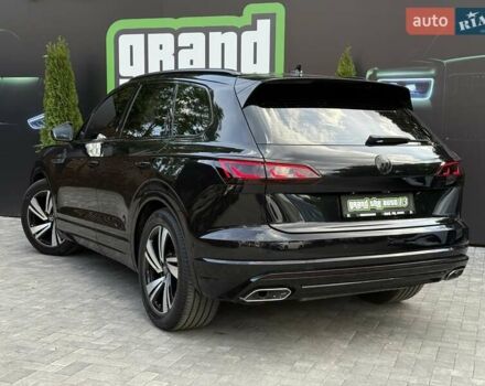 Черный Фольксваген Туарег, объемом двигателя 2.97 л и пробегом 138 тыс. км за 56800 $, фото 43 на Automoto.ua