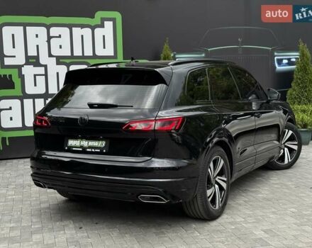 Черный Фольксваген Туарег, объемом двигателя 2.97 л и пробегом 138 тыс. км за 56800 $, фото 35 на Automoto.ua