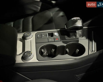 Черный Фольксваген Туарег, объемом двигателя 2.97 л и пробегом 134 тыс. км за 46000 $, фото 15 на Automoto.ua