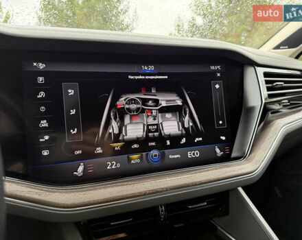 Черный Фольксваген Туарег, объемом двигателя 3 л и пробегом 140 тыс. км за 57999 $, фото 77 на Automoto.ua