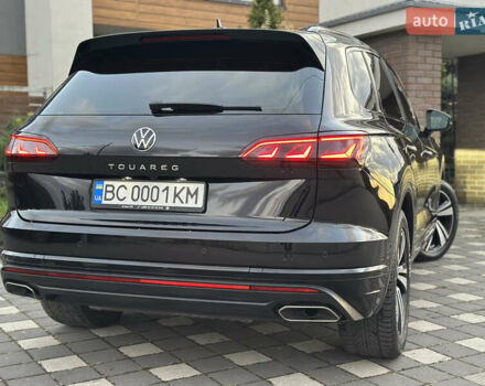 Черный Фольксваген Туарег, объемом двигателя 2.97 л и пробегом 161 тыс. км за 52500 $, фото 33 на Automoto.ua