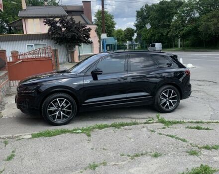 Черный Фольксваген Туарег, объемом двигателя 3 л и пробегом 240 тыс. км за 50000 $, фото 4 на Automoto.ua