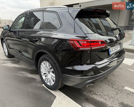 Чорний Фольксваген Туарег, об'ємом двигуна 2.97 л та пробігом 215 тис. км за 39800 $, фото 5 на Automoto.ua