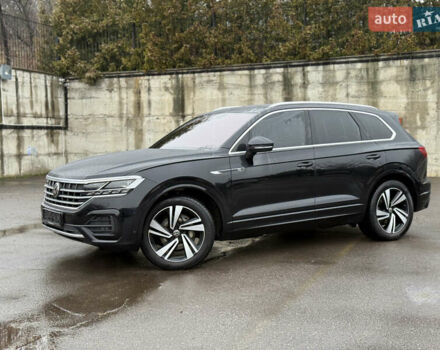 Черный Фольксваген Туарег, объемом двигателя 3 л и пробегом 148 тыс. км за 57500 $, фото 12 на Automoto.ua