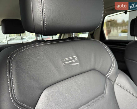 Черный Фольксваген Туарег, объемом двигателя 3 л и пробегом 140 тыс. км за 57999 $, фото 32 на Automoto.ua