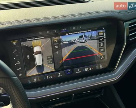 Черный Фольксваген Туарег, объемом двигателя 2.97 л и пробегом 114 тыс. км за 57900 $, фото 23 на Automoto.ua