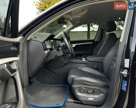 Чорний Фольксваген Туарег, об'ємом двигуна 2.97 л та пробігом 108 тис. км за 57800 $, фото 30 на Automoto.ua