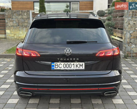 Черный Фольксваген Туарег, объемом двигателя 2.97 л и пробегом 161 тыс. км за 52500 $, фото 40 на Automoto.ua