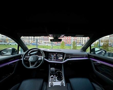 Черный Фольксваген Туарег, объемом двигателя 3 л и пробегом 74 тыс. км за 68700 $, фото 19 на Automoto.ua