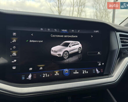 Черный Фольксваген Туарег, объемом двигателя 2.97 л и пробегом 108 тыс. км за 58500 $, фото 48 на Automoto.ua