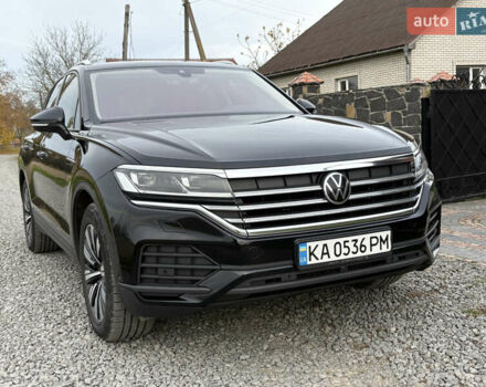 Черный Фольксваген Туарег, объемом двигателя 2.97 л и пробегом 133 тыс. км за 46900 $, фото 2 на Automoto.ua