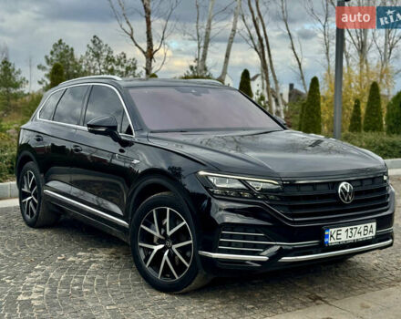 Черный Фольксваген Туарег, объемом двигателя 2.97 л и пробегом 108 тыс. км за 58500 $, фото 16 на Automoto.ua