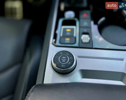 Черный Фольксваген Туарег, объемом двигателя 3 л и пробегом 171 тыс. км за 51999 $, фото 46 на Automoto.ua