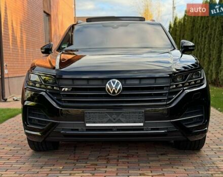 Чорний Фольксваген Туарег, об'ємом двигуна 2.97 л та пробігом 105 тис. км за 61500 $, фото 2 на Automoto.ua