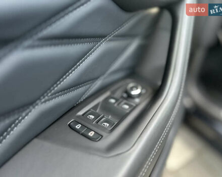 Черный Фольксваген Туарег, объемом двигателя 2.97 л и пробегом 161 тыс. км за 52500 $, фото 46 на Automoto.ua