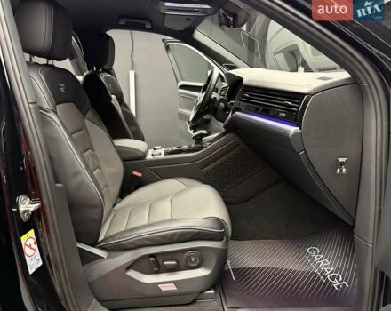 Чорний Фольксваген Туарег, об'ємом двигуна 3 л та пробігом 154 тис. км за 56900 $, фото 48 на Automoto.ua