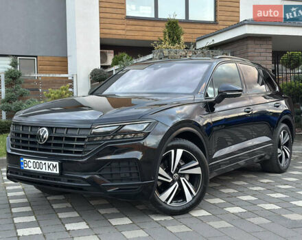 Черный Фольксваген Туарег, объемом двигателя 2.97 л и пробегом 161 тыс. км за 52500 $, фото 7 на Automoto.ua