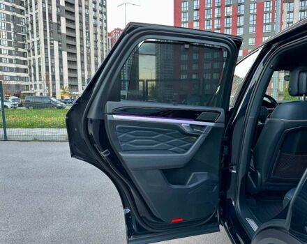 Черный Фольксваген Туарег, объемом двигателя 3 л и пробегом 74 тыс. км за 68700 $, фото 14 на Automoto.ua