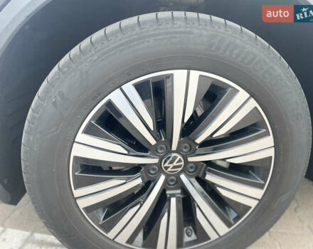 Черный Фольксваген Туарег, объемом двигателя 2.97 л и пробегом 121 тыс. км за 48500 $, фото 24 на Automoto.ua