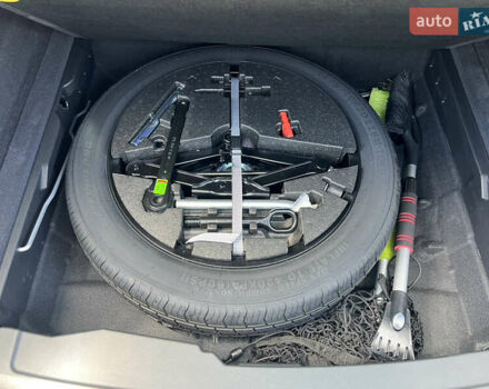 Черный Фольксваген Туарег, объемом двигателя 3 л и пробегом 143 тыс. км за 46000 $, фото 72 на Automoto.ua