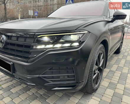 Черный Фольксваген Туарег, объемом двигателя 2.97 л и пробегом 186 тыс. км за 53000 $, фото 15 на Automoto.ua