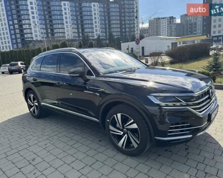 Черный Фольксваген Туарег, объемом двигателя 3 л и пробегом 77 тыс. км за 61000 $, фото 4 на Automoto.ua