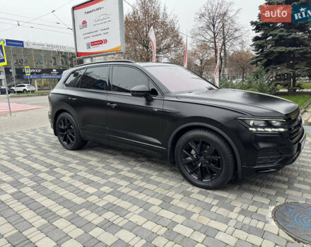 Черный Фольксваген Туарег, объемом двигателя 2.97 л и пробегом 186 тыс. км за 53000 $, фото 6 на Automoto.ua