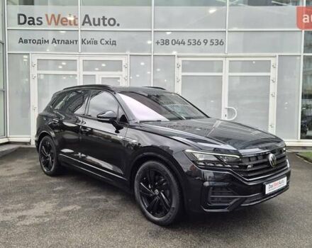 Чорний Фольксваген Туарег, об'ємом двигуна 2.97 л та пробігом 62 тис. км за 61200 $, фото 2 на Automoto.ua