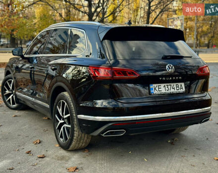 Черный Фольксваген Туарег, объемом двигателя 2.97 л и пробегом 108 тыс. км за 58500 $, фото 3 на Automoto.ua