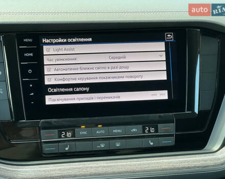 Черный Фольксваген Туарег, объемом двигателя 3 л и пробегом 143 тыс. км за 46000 $, фото 64 на Automoto.ua