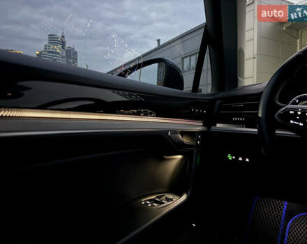 Черный Фольксваген Туарег, объемом двигателя 2.97 л и пробегом 108 тыс. км за 58500 $, фото 65 на Automoto.ua