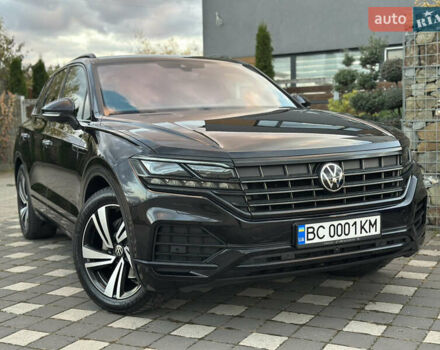 Черный Фольксваген Туарег, объемом двигателя 2.97 л и пробегом 161 тыс. км за 52500 $, фото 24 на Automoto.ua
