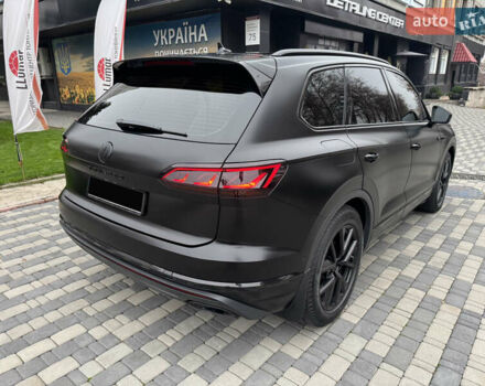 Черный Фольксваген Туарег, объемом двигателя 2.97 л и пробегом 186 тыс. км за 53000 $, фото 3 на Automoto.ua